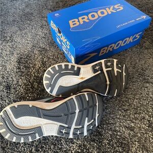 Brooks Adrenaline GTS 23 Gore-Tex® Running Shoe (Women)